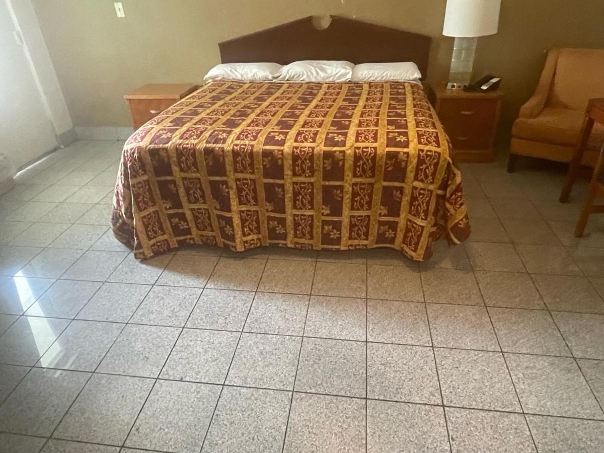 Budgetel Inn And Suites - Louisville Dış mekan fotoğraf